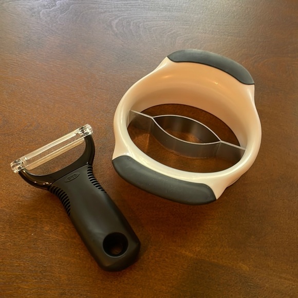 OXO kitchen tools - Picture 1 of 3